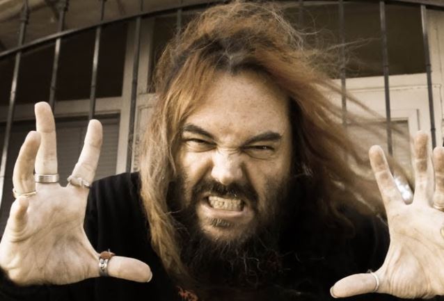 Max Cavalera (Soulfly): „Noua noastra melodie este un imn pentru toti metalistii din lume” (Video)